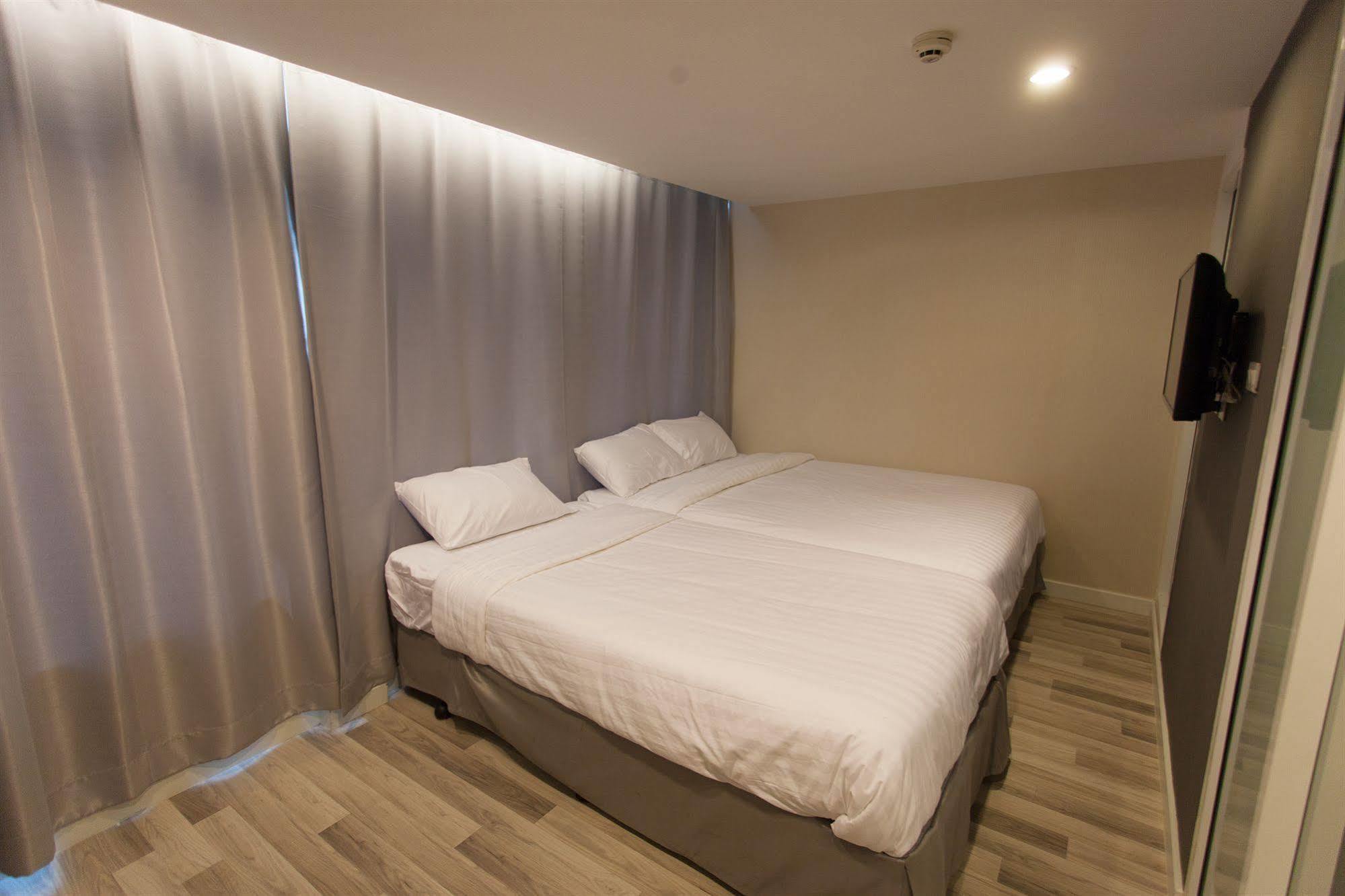 Nantra Cozy Pattaya Hotel Exterior photo